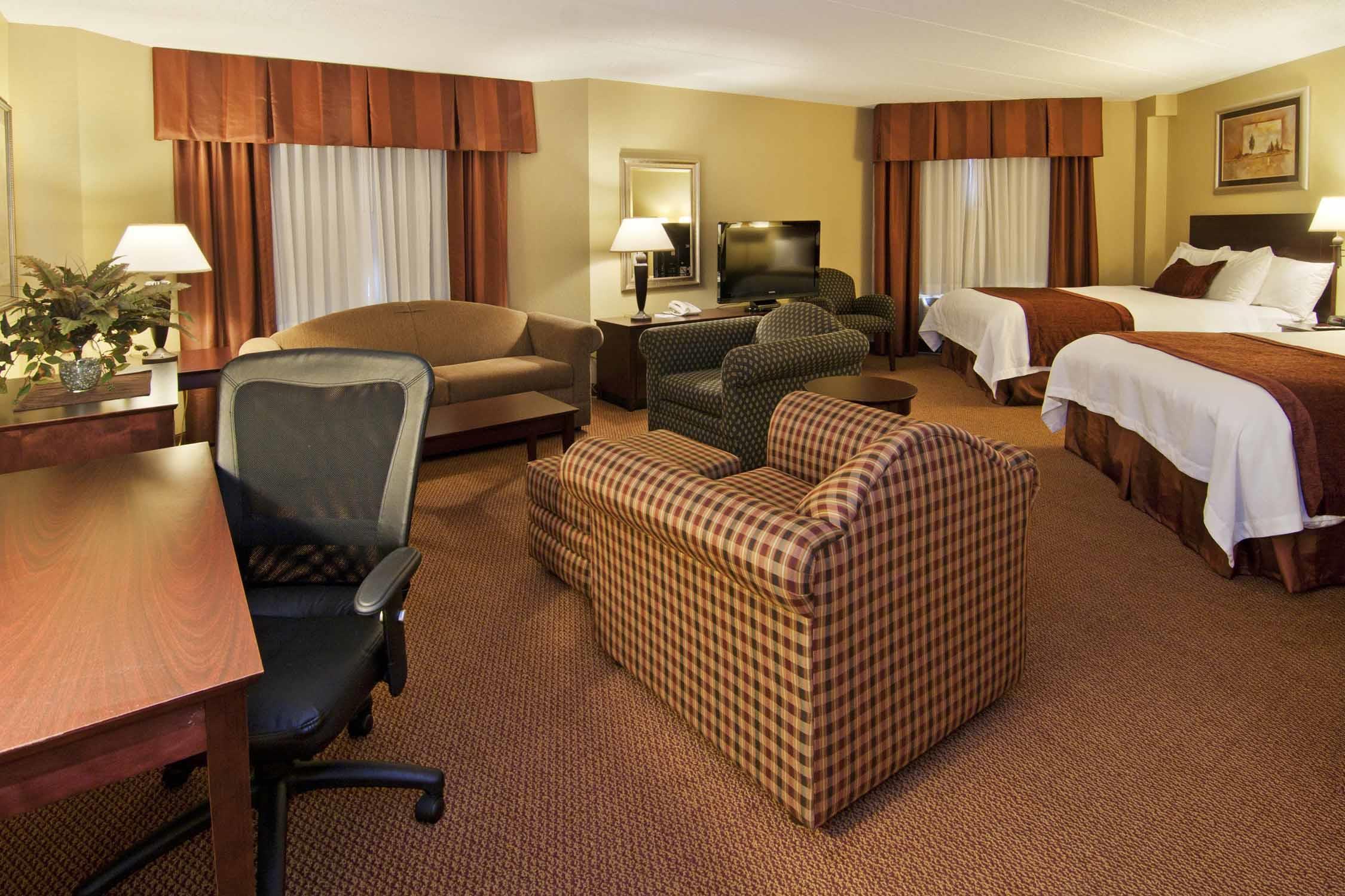 Best Western Plus Dakota Ridge Иган Экстерьер фото