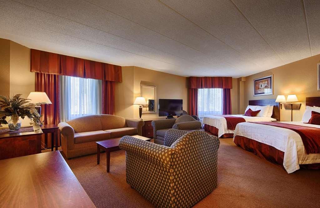 Best Western Plus Dakota Ridge Иган Номер фото