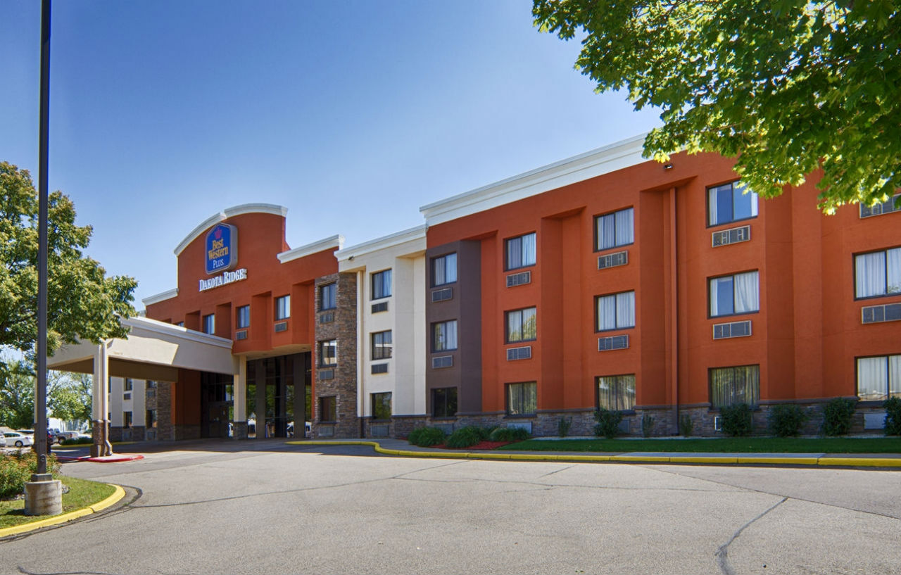 Best Western Plus Dakota Ridge Иган Экстерьер фото
