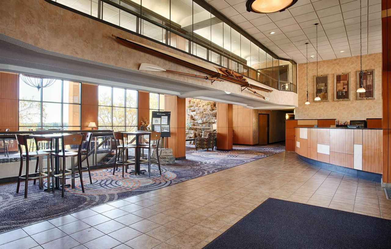 Best Western Plus Dakota Ridge Иган Экстерьер фото